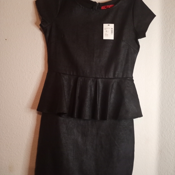 NWT Red Saks Fifth Avenue SMALL Black Distressed Peplum Midi Dress. - Picture 1 of 8